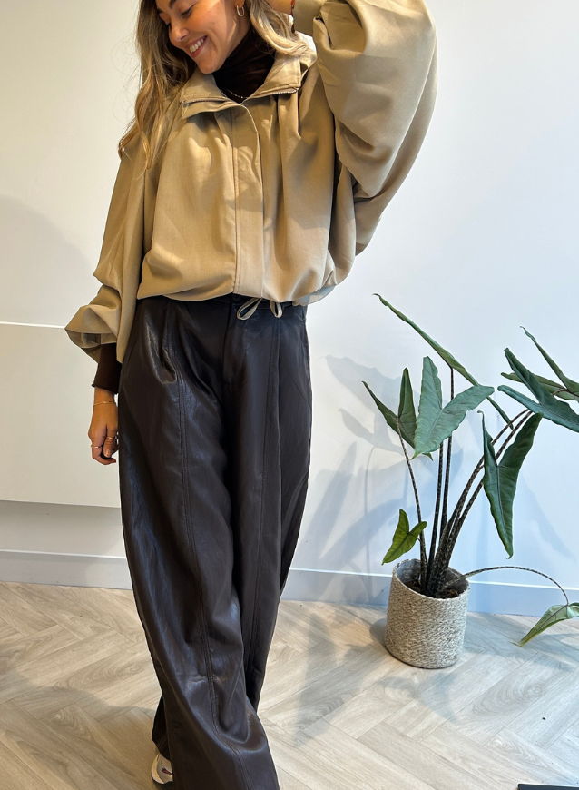 CARO - Jasje Camel