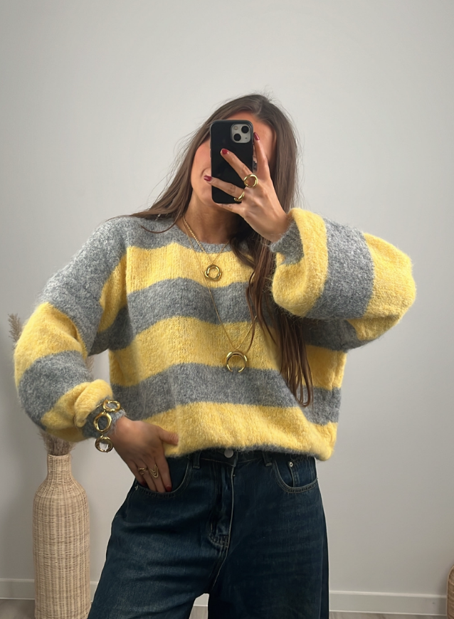 FEM - Trui Geel/ Grijs