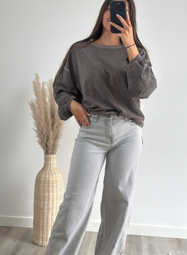 MILA - Washed Sweater