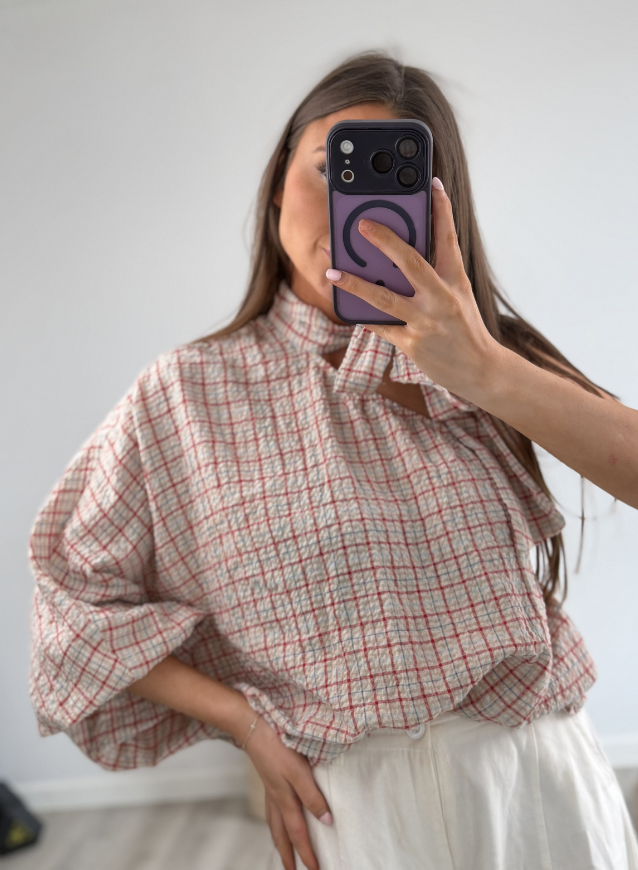 One- shoulder top
