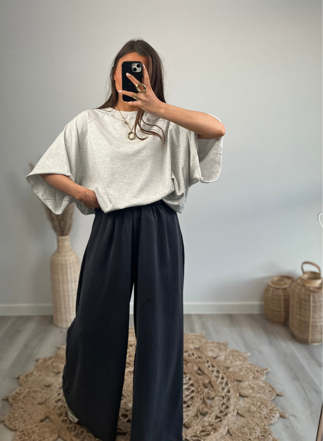 LAURA - Oversized Tee Grijs 100% Katoen