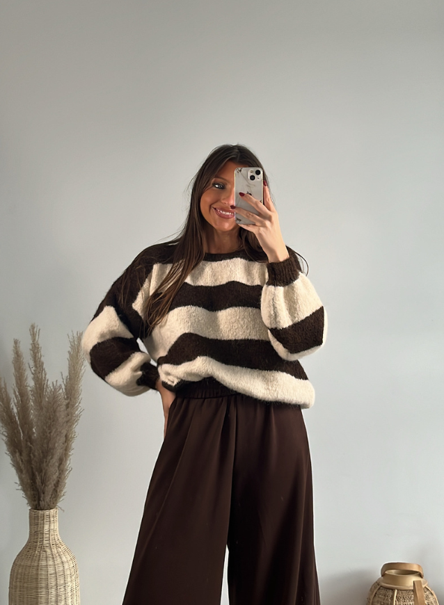 FEM - Trui donkerbruine strepen