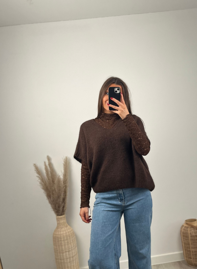 LILY - Bruine Lace top