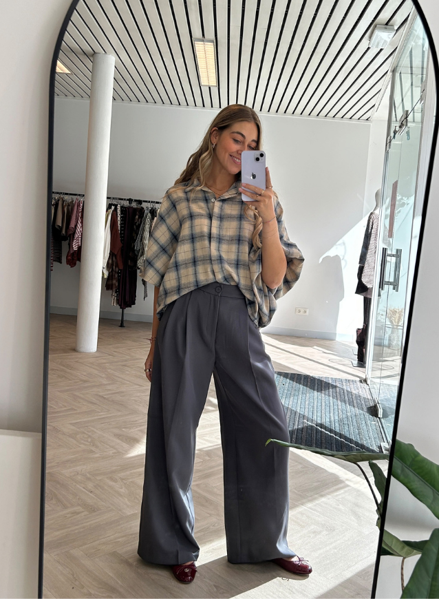 SILKE - Pants Grey