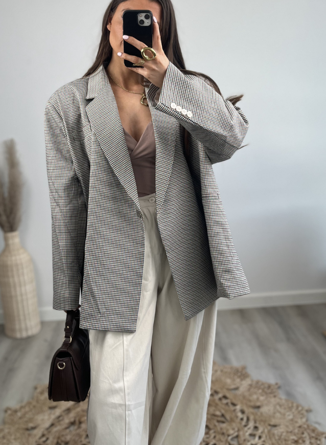 MIRA - Oversized Blazer touch of Green