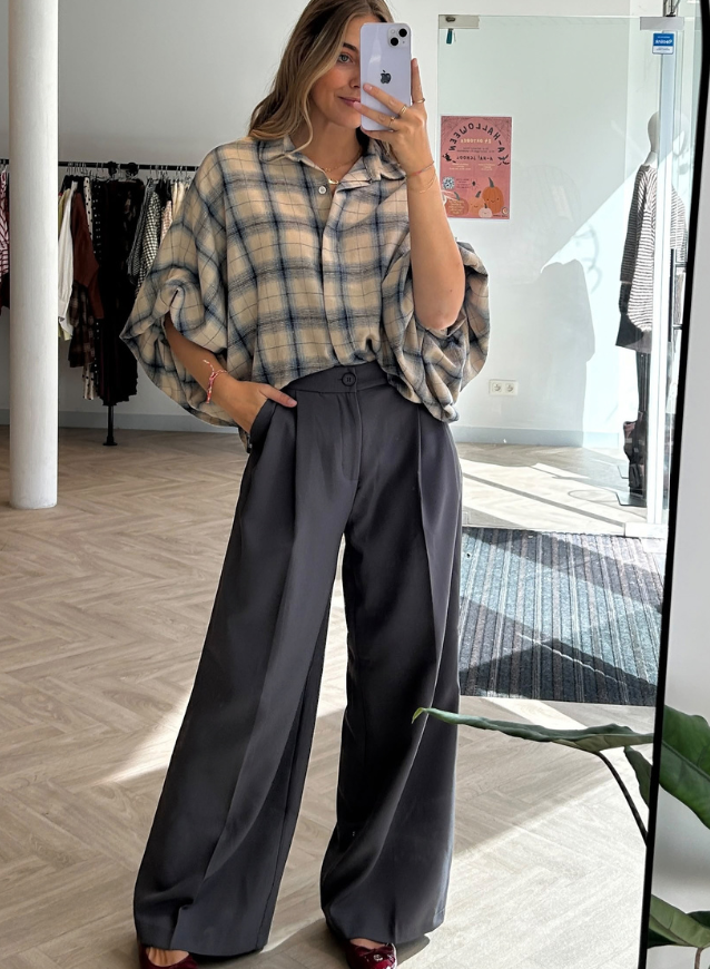 SILKE - Pants Grey