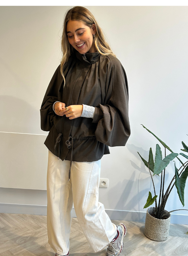 CARO - Jasje kaki