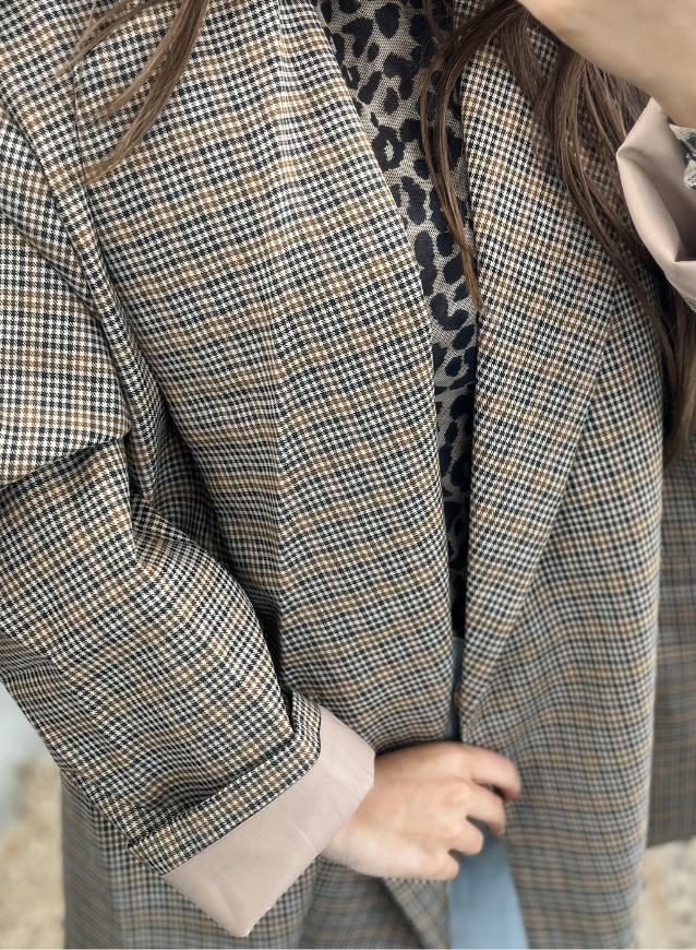 MIRA - Oversized Blazer Ruitjes Bruin