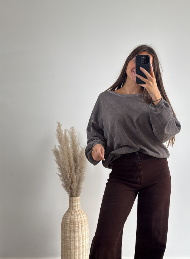 MILA - Washed Sweater