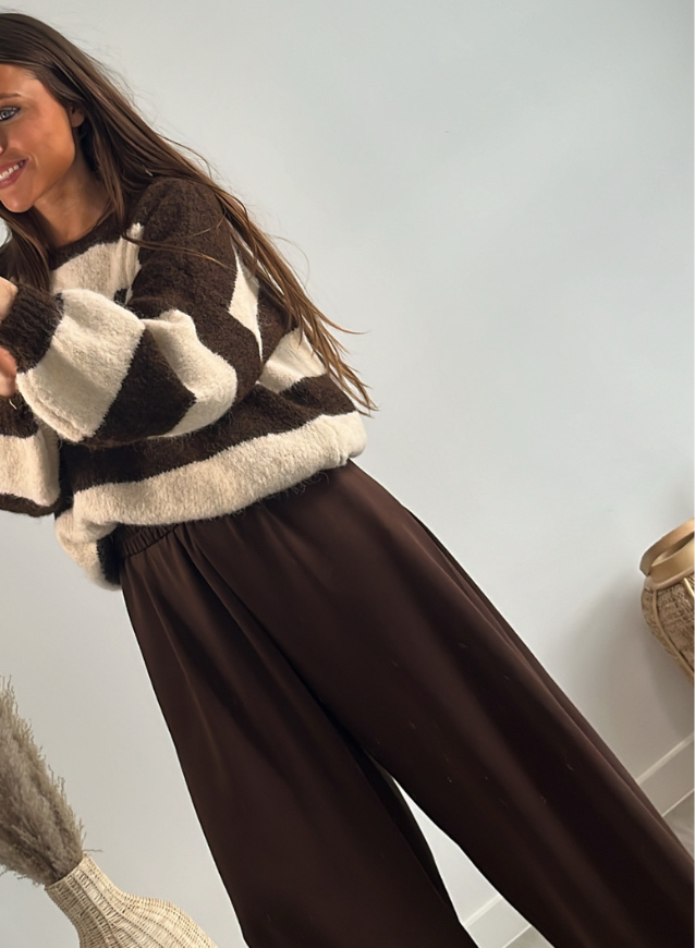 FEM - Trui donkerbruine strepen