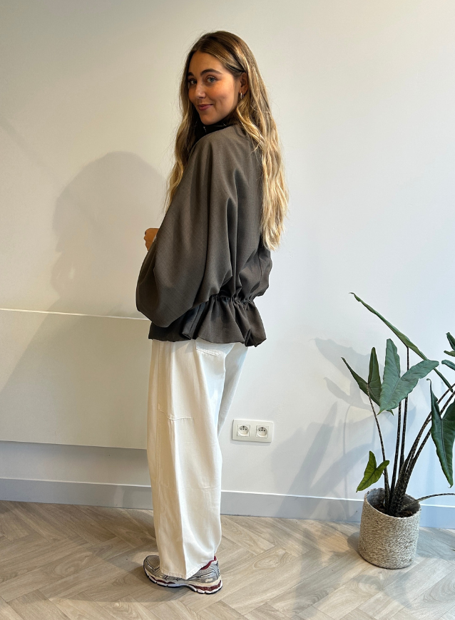 CARO - Jasje kaki