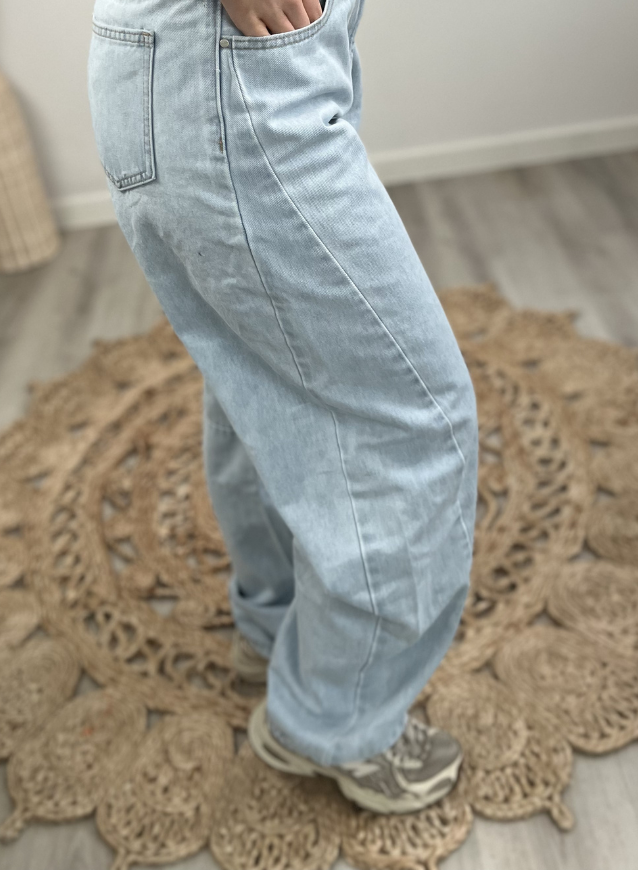 Barrel Jeans