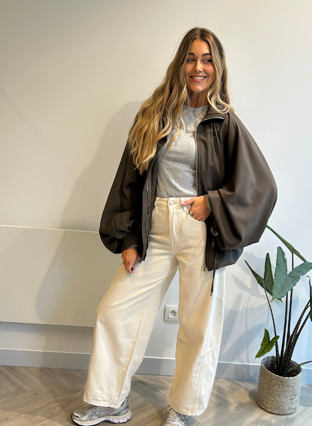 CARO - Jasje kaki