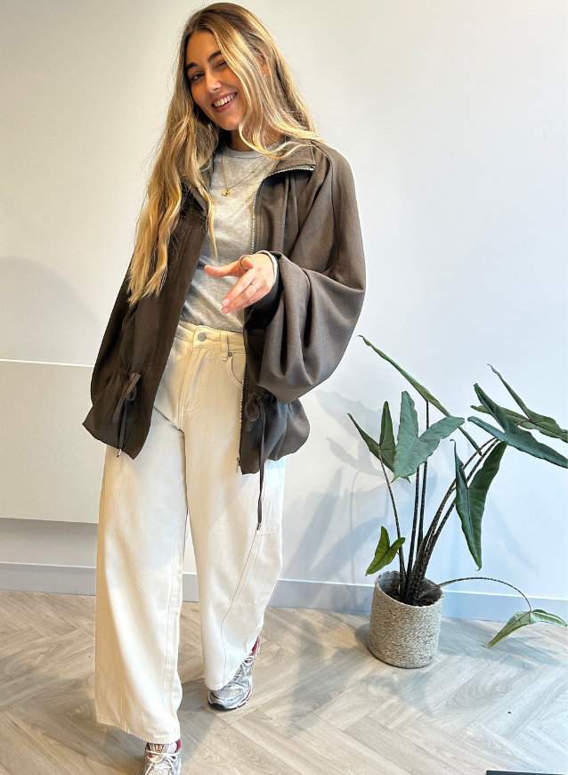 CARO - Jasje kaki