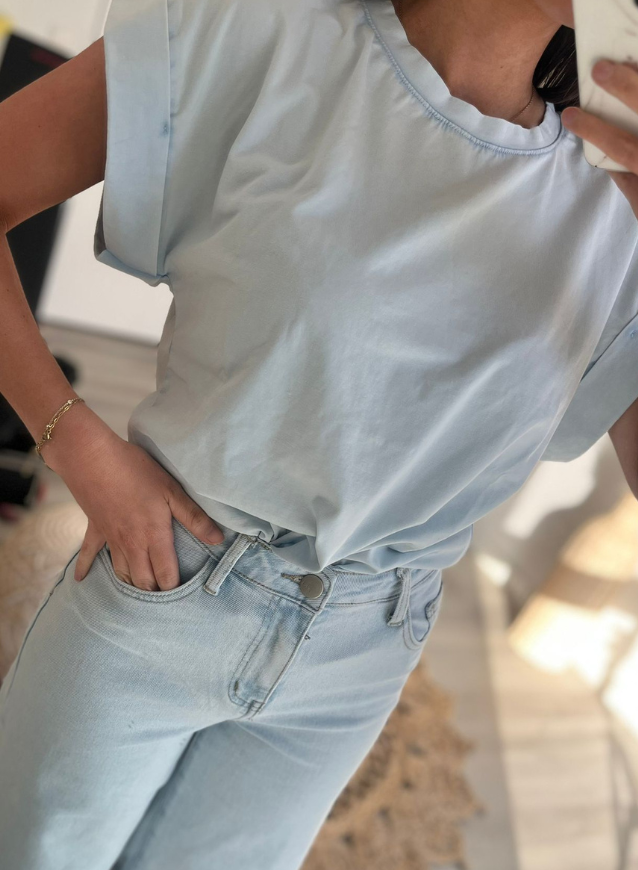 ELENA - Babyblauw T-shirt