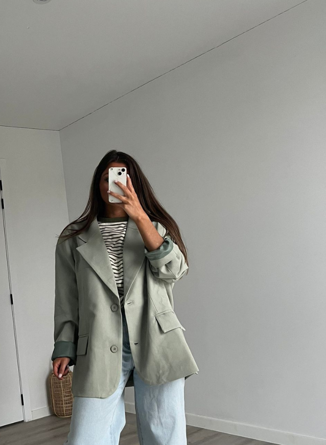 CARO - Mintgroene blazer oversized